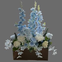 Ceremony Aisle Flowers - Silk Flowers/Mirror Box 