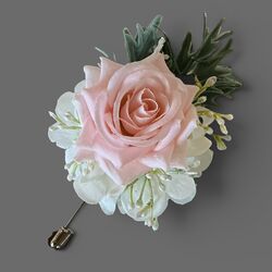 Boutonnière- Pink