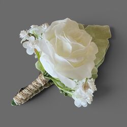 Boutonnière- White with Green Leaf 