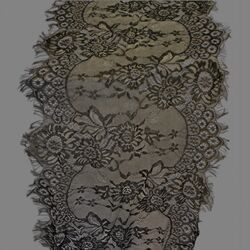 Table Runners - Black Lace 