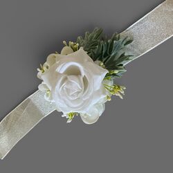 Wrist Corsage - White