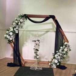 Arbour Flowers   White Silk   100cm