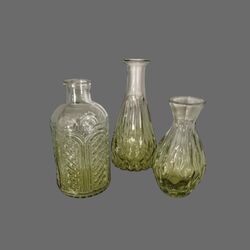 Bud Vase   Green Vintage Glass