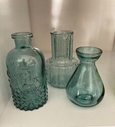 Bud Vases   Blue Vintage Style 