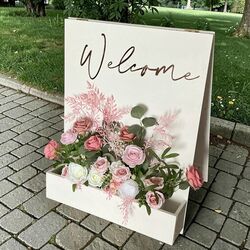 Flower Box Welcome Sign 