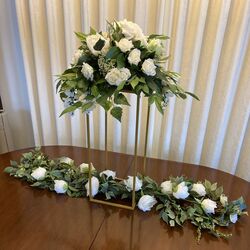 Gold Table Flower Stands with Gold Top Plates 