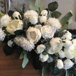 White Silk Arbour Flowers